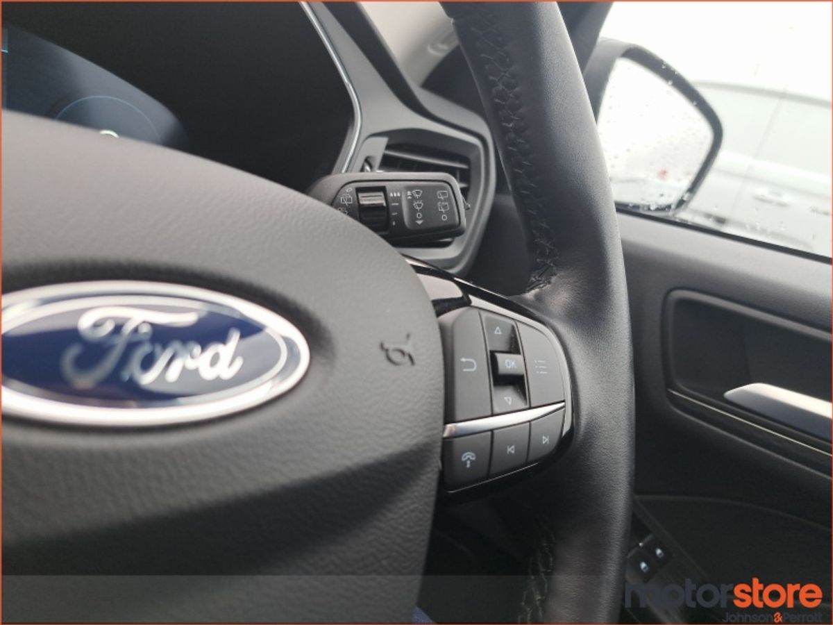 Ford Kuga PHEV TITANIUM TINY MILEAGE