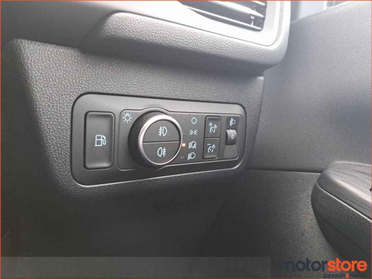 Ford Kuga PHEV TITANIUM TINY MILEAGE