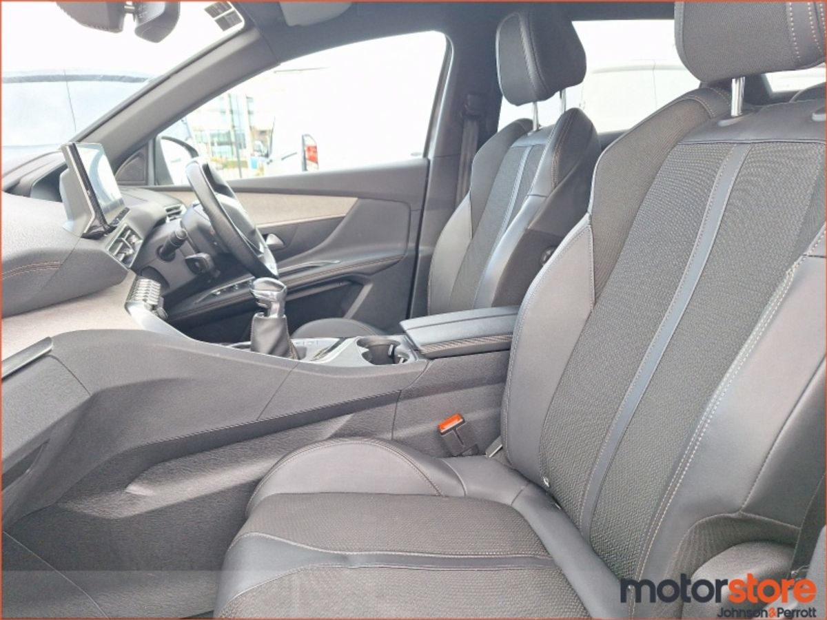 Peugeot 3008 1.2 PureTech 130bhp 6.4 GT