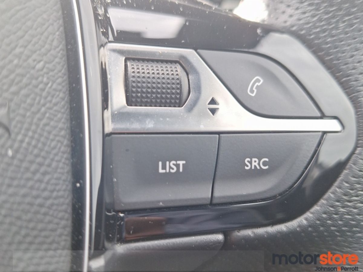 Peugeot 3008 HYBRID2 PHEV 225bhp GT Black Pack