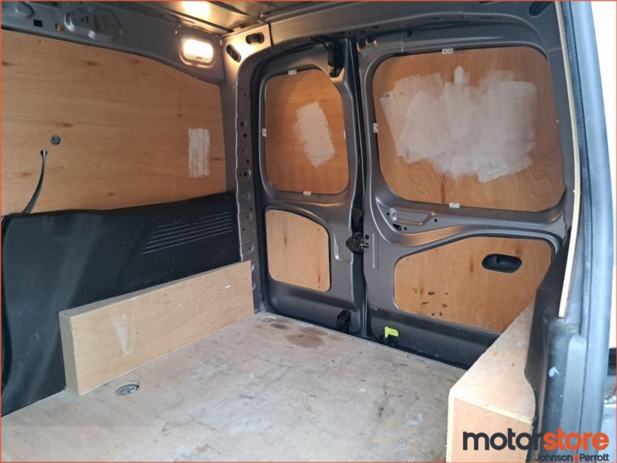 Peugeot Partner PARTNER ACTIVE PLUS 1.5 BLUE H