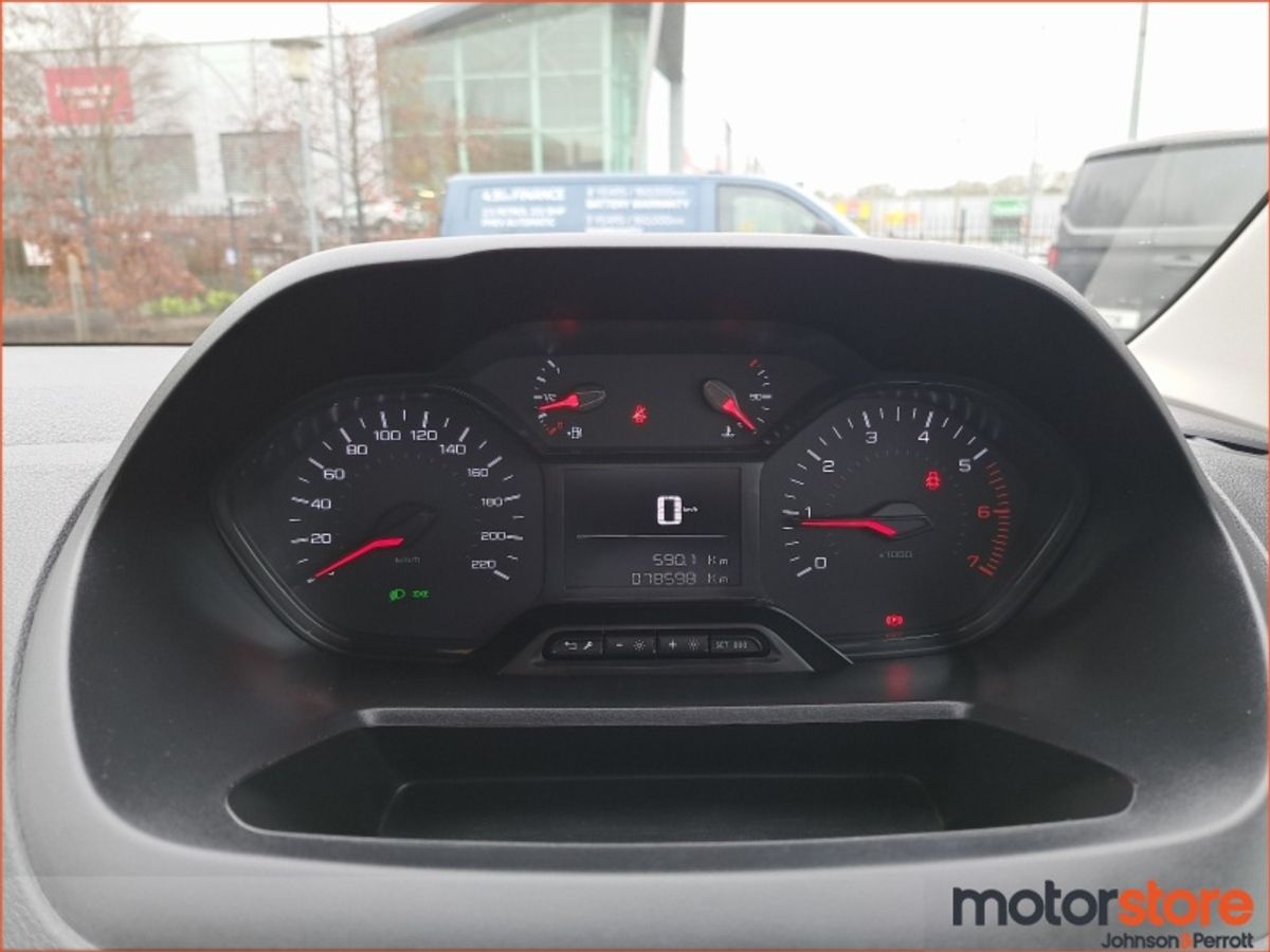 Peugeot Partner PARTNER ACTIVE PLUS 1.5 BLUE H