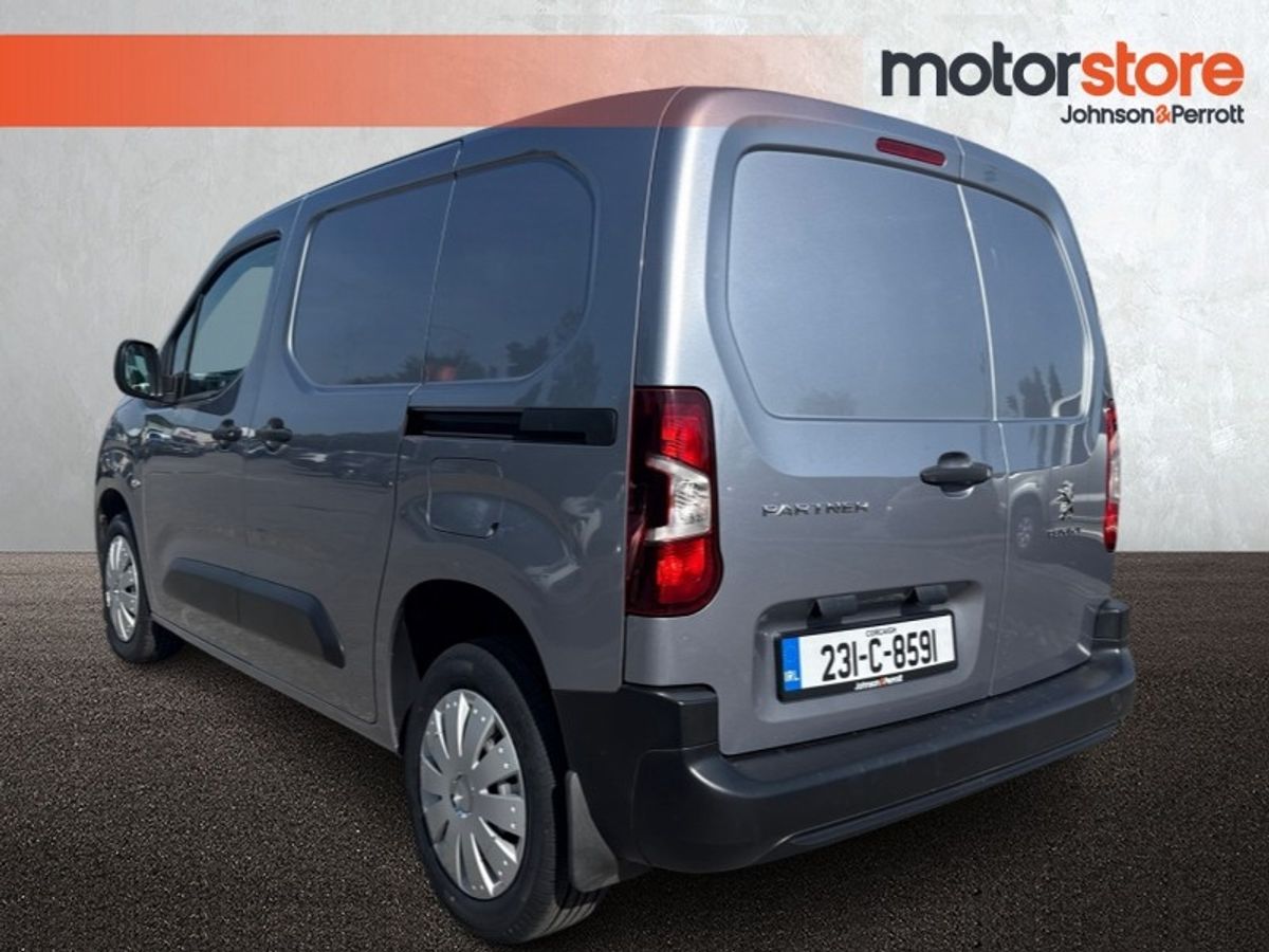 Peugeot Partner PARTNER ACTIVE PLUS 1.5 low kms