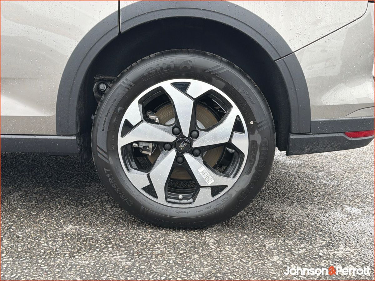 Ford Tourneo Connect 5 Seater I Available in Different Variants