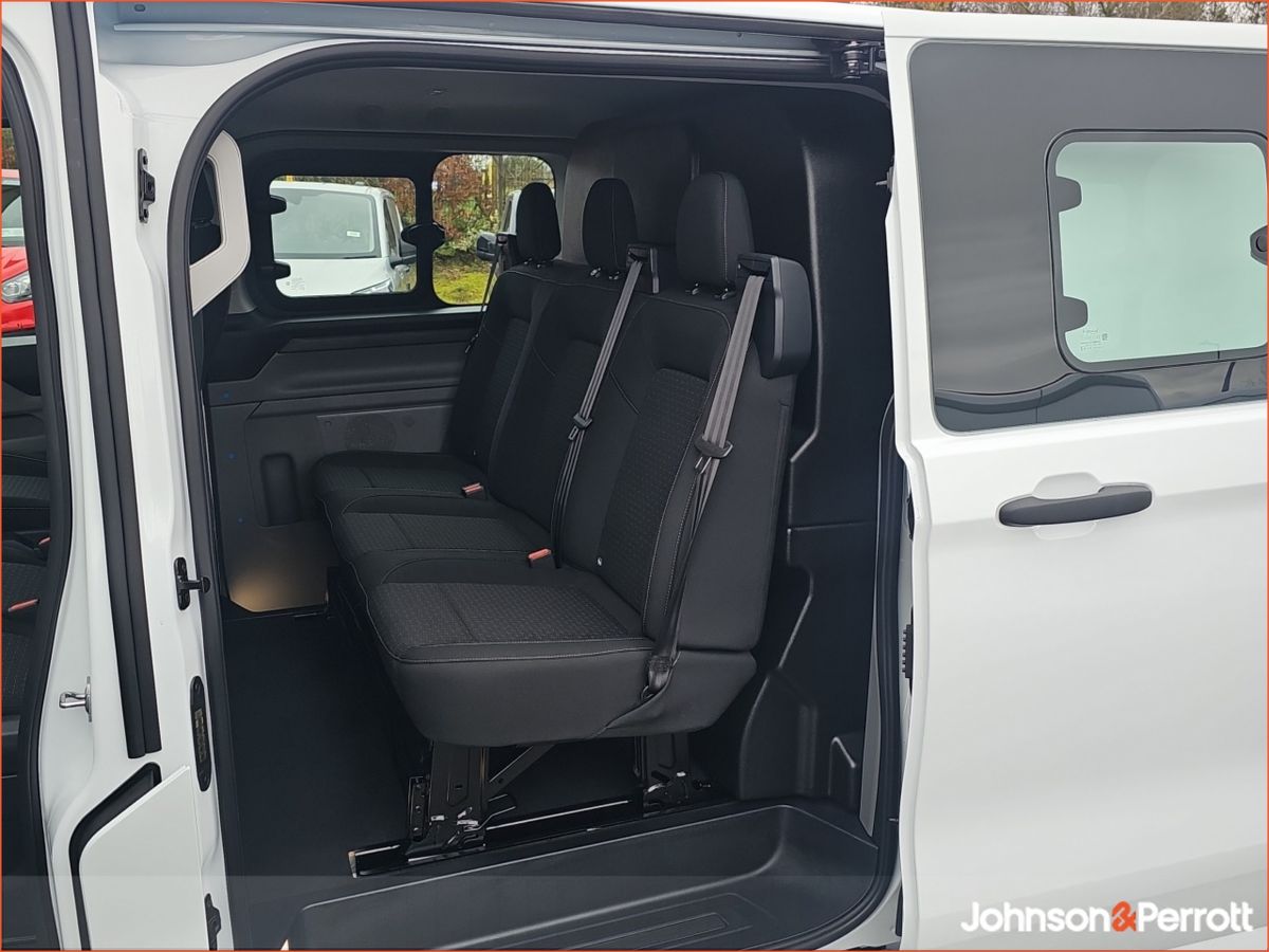 Ford Transit Custom Trend Double Cab Van
