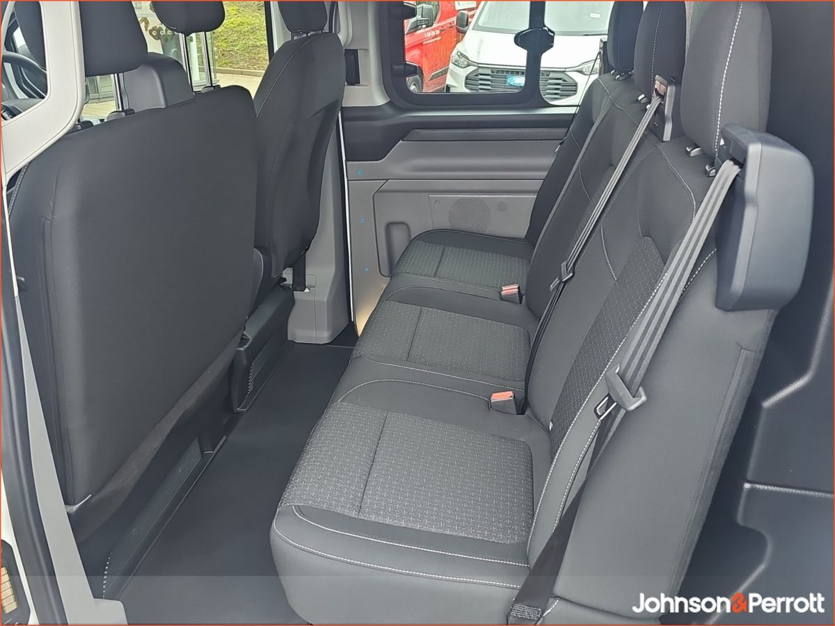 Ford Transit Custom Trend Double Cab Van