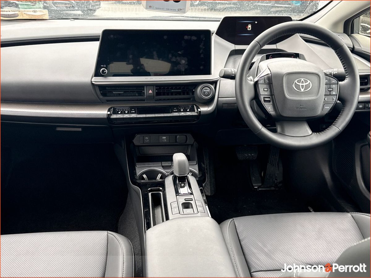 Toyota Prius 2.0 Litre Plug-in Hybrid *VERY LOW MILEAGE*