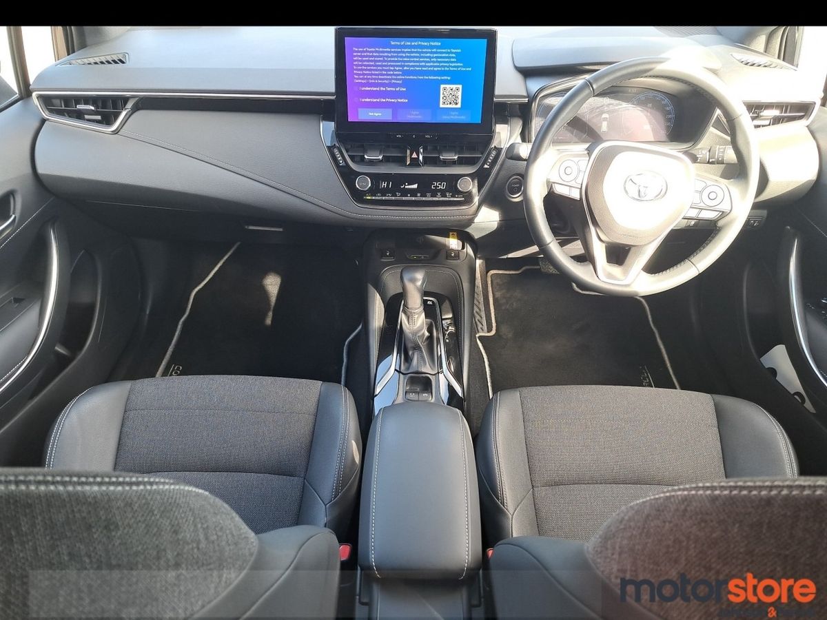 Toyota Corolla 1.8 Hybrid Sol Estate