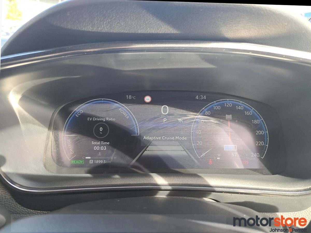 Toyota Corolla 1.8 Hybrid Sol Estate