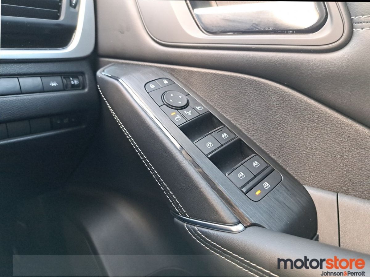 Nissan Qashqai ePOWER SV PREMIUM