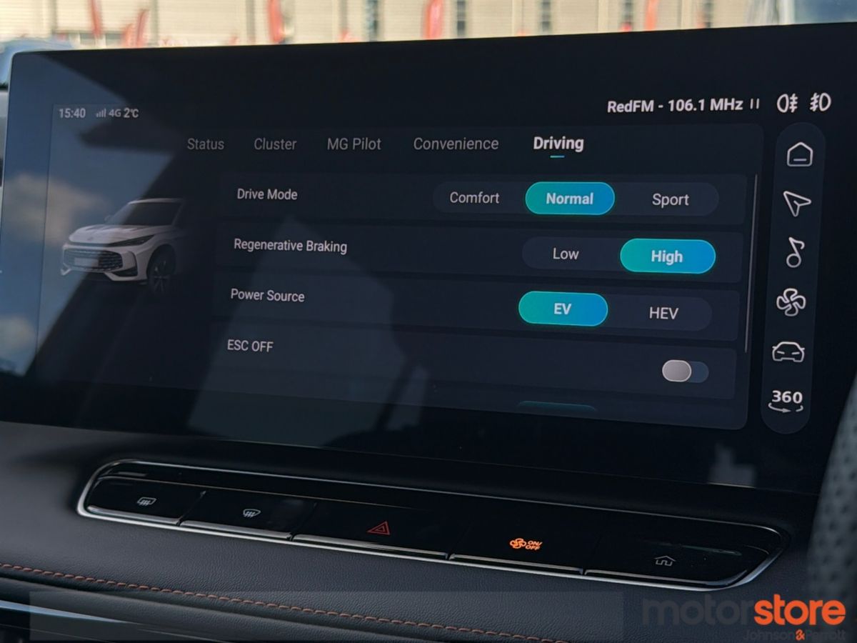 MG HS Plug-in Hybrid Exclusive **TOP SEPC / SAVE €5000**