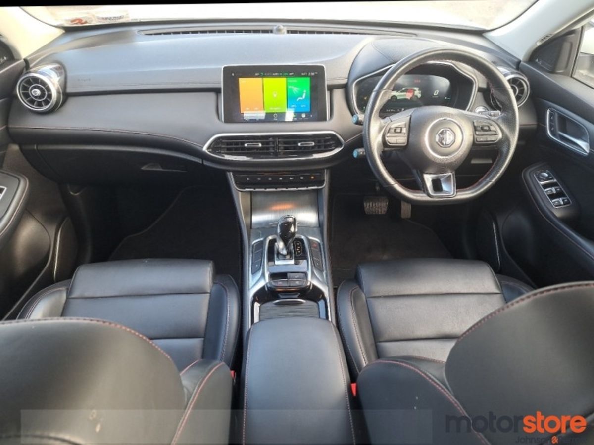 MG HS Plug-in Hybrid **LIKE NEW**