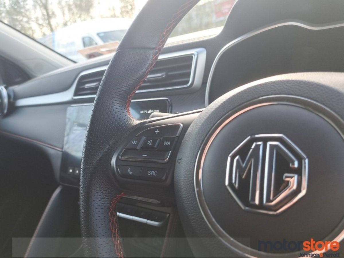 MG ZS Exclusive EV **TOP SPEC**