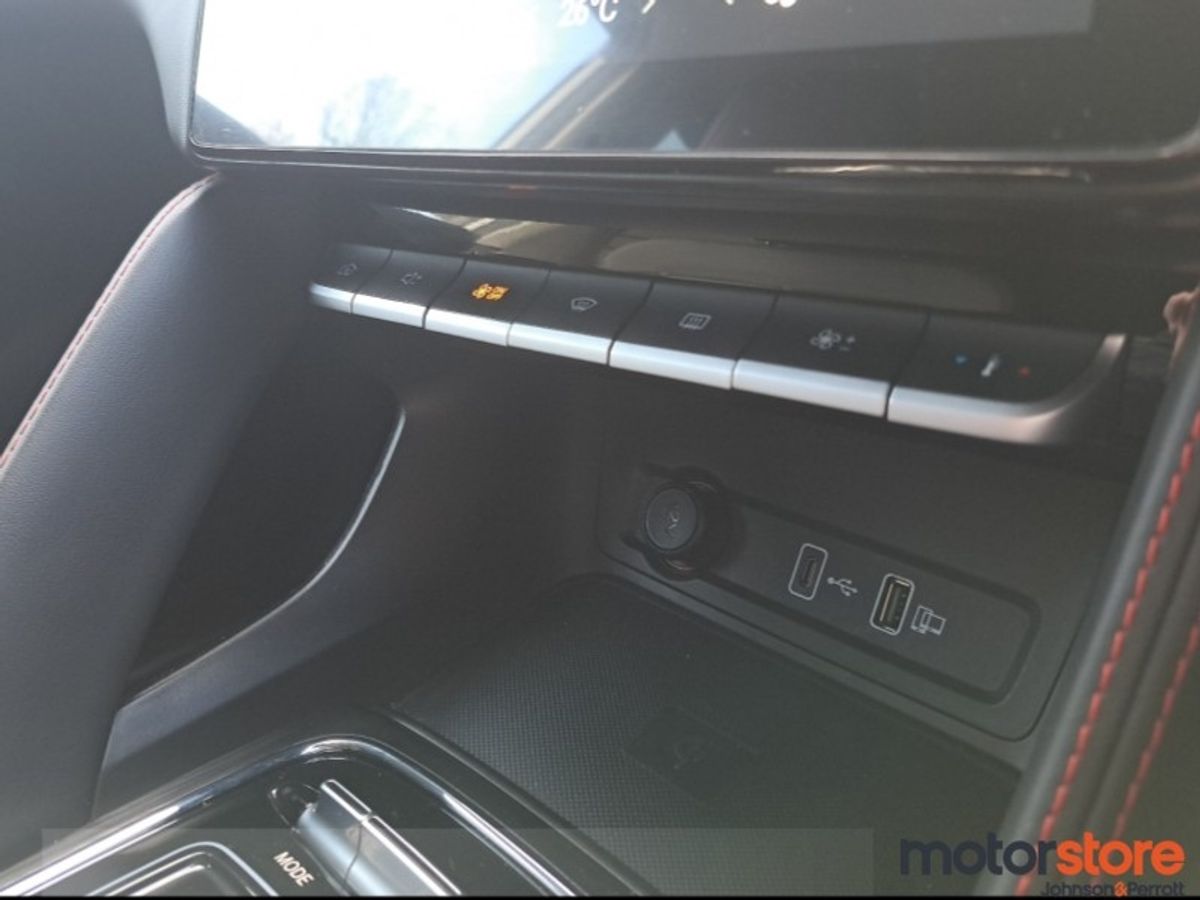 MG ZS Exclusive EV **TOP SPEC**