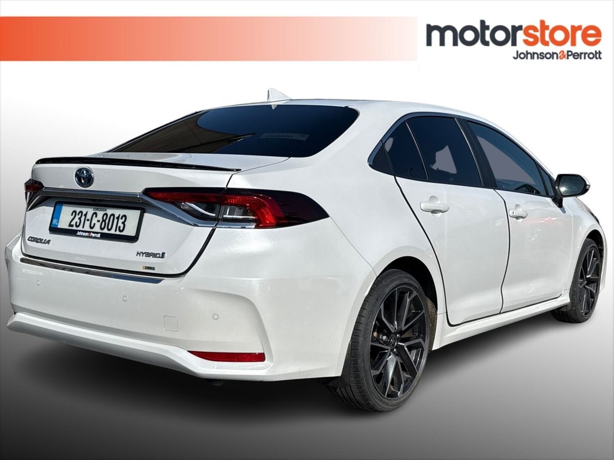 Toyota Corolla 1.8 Hybrid Sol Saloon