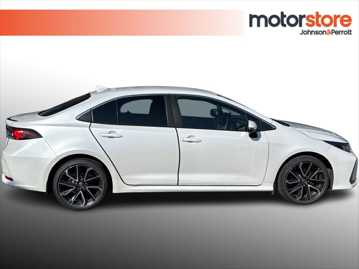 Toyota Corolla 1.8 Hybrid Sol Saloon