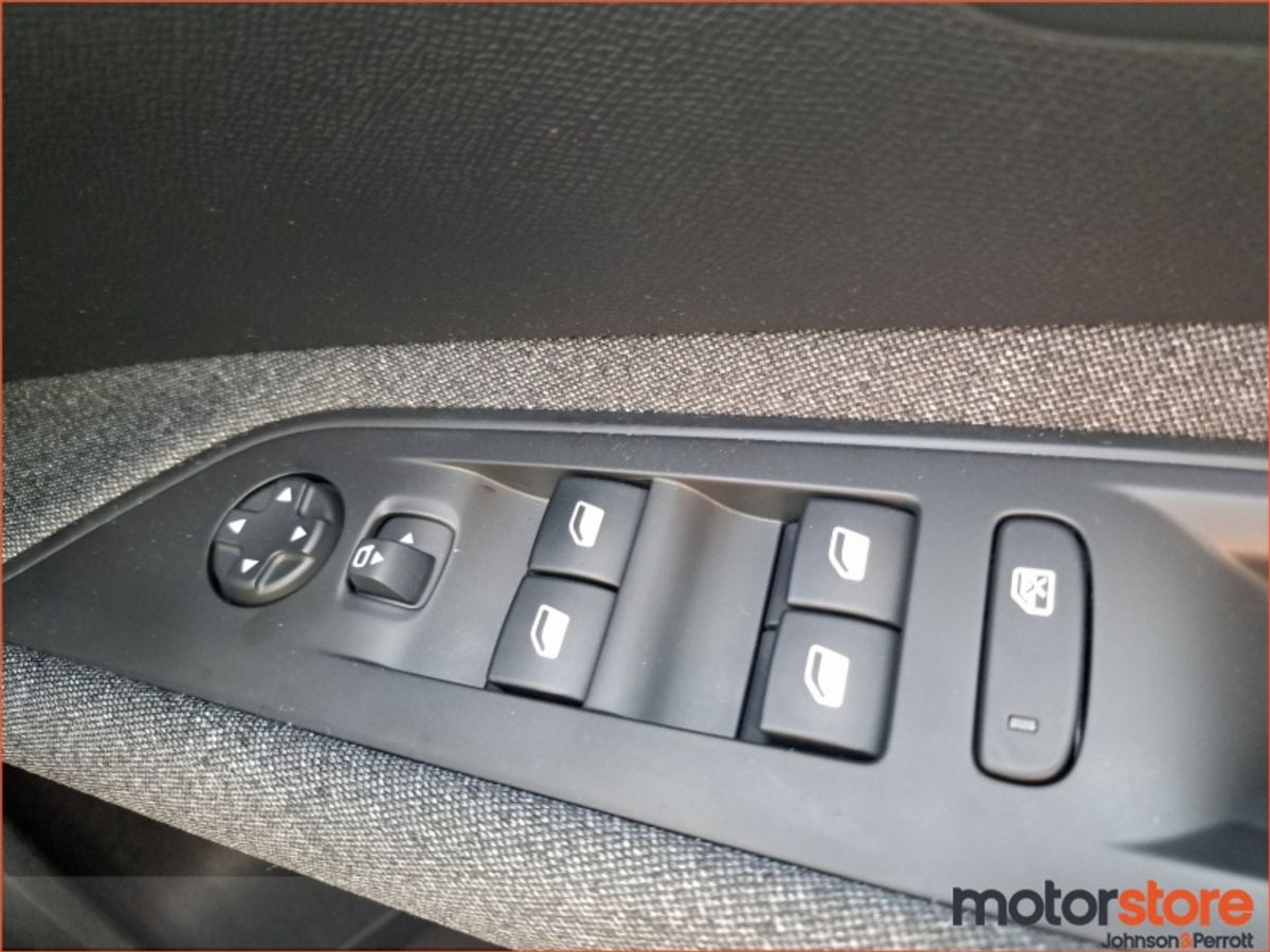 Peugeot 3008 VERY LOW KMS NCT UNTIL 2028