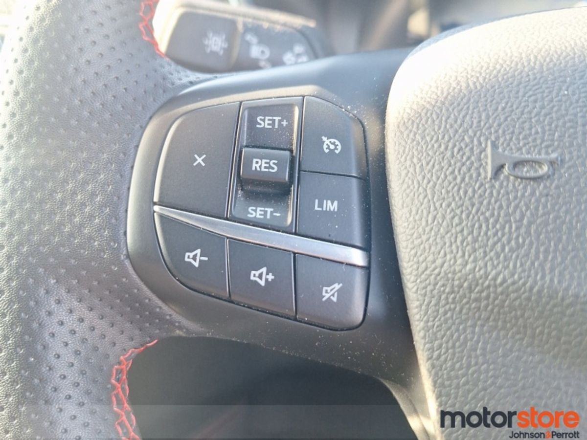 Ford Kuga 2.5 Duratec 225PS PHEV ST-Line X Auto