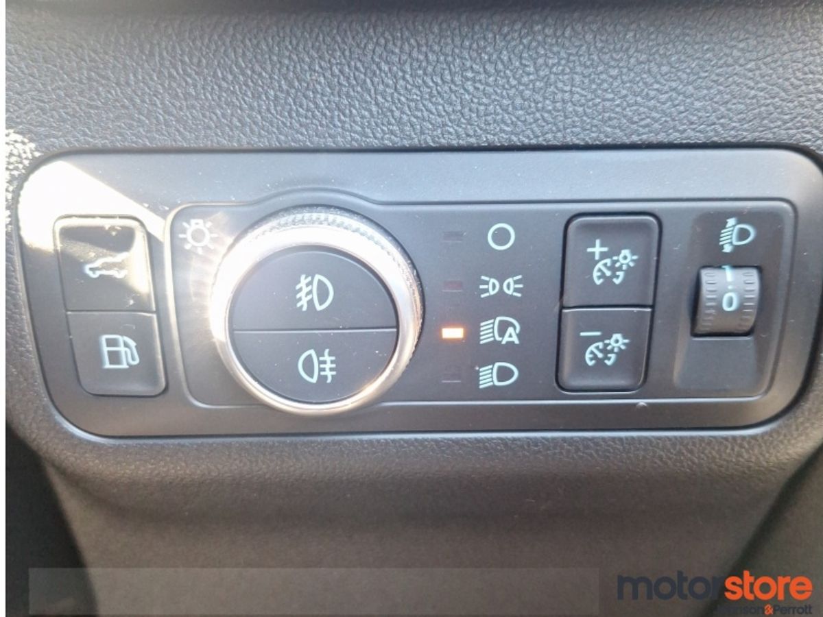 Ford Kuga 2.5 Duratec 225PS PHEV ST-Line X Auto
