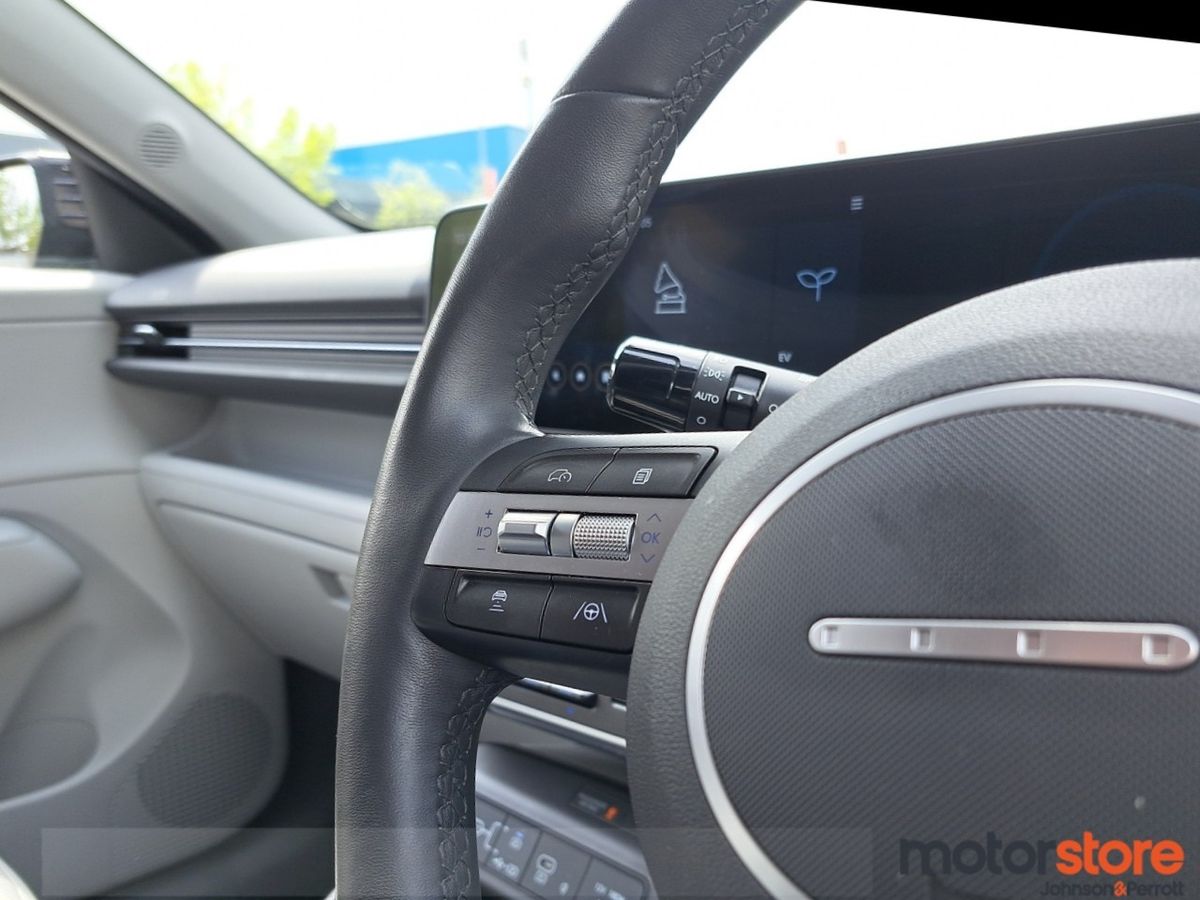 Hyundai KONA Kona EV Platinum 65kWh