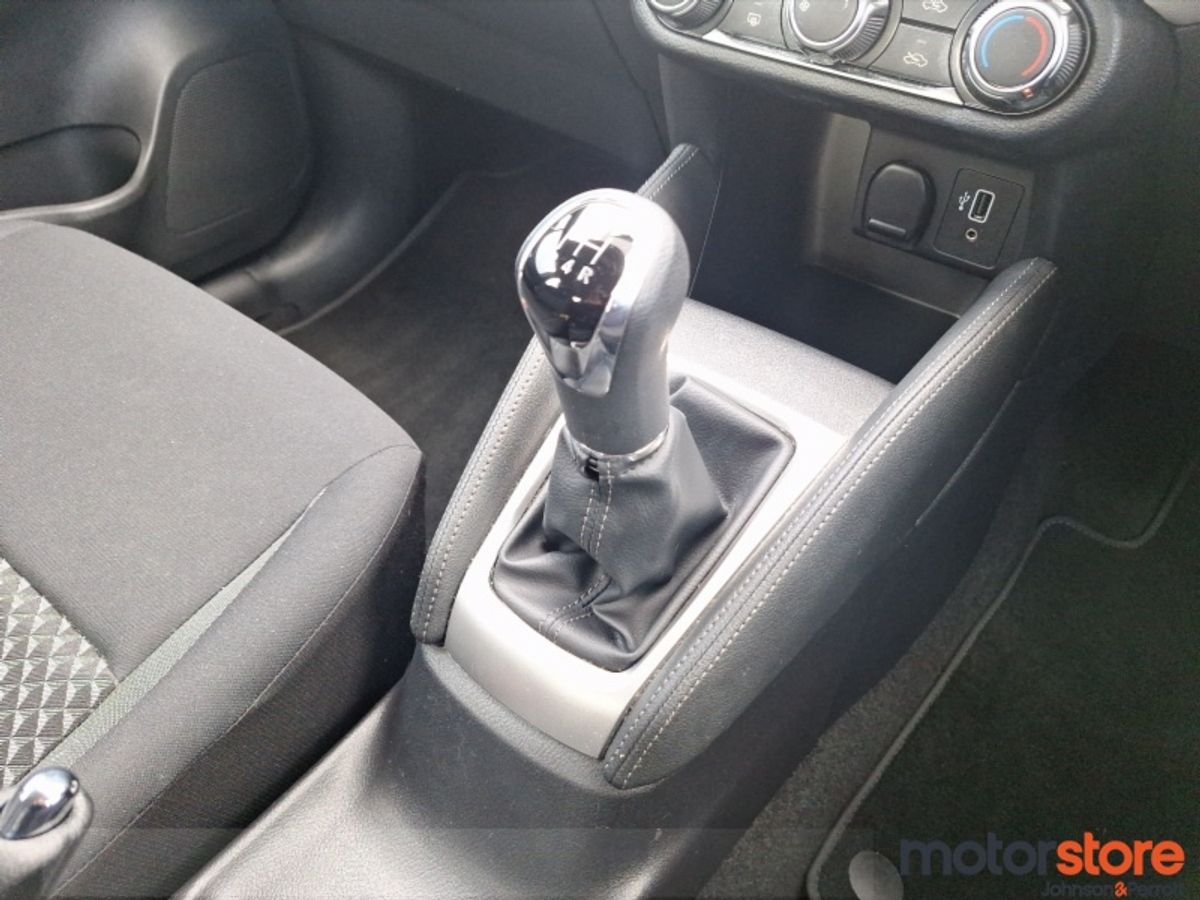 Nissan Micra 1.0T SV *TINY MILEAGE - ONE LADY DRIVER*