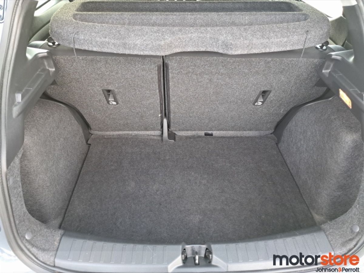 Nissan Micra SV LIKE NEW CONDITION