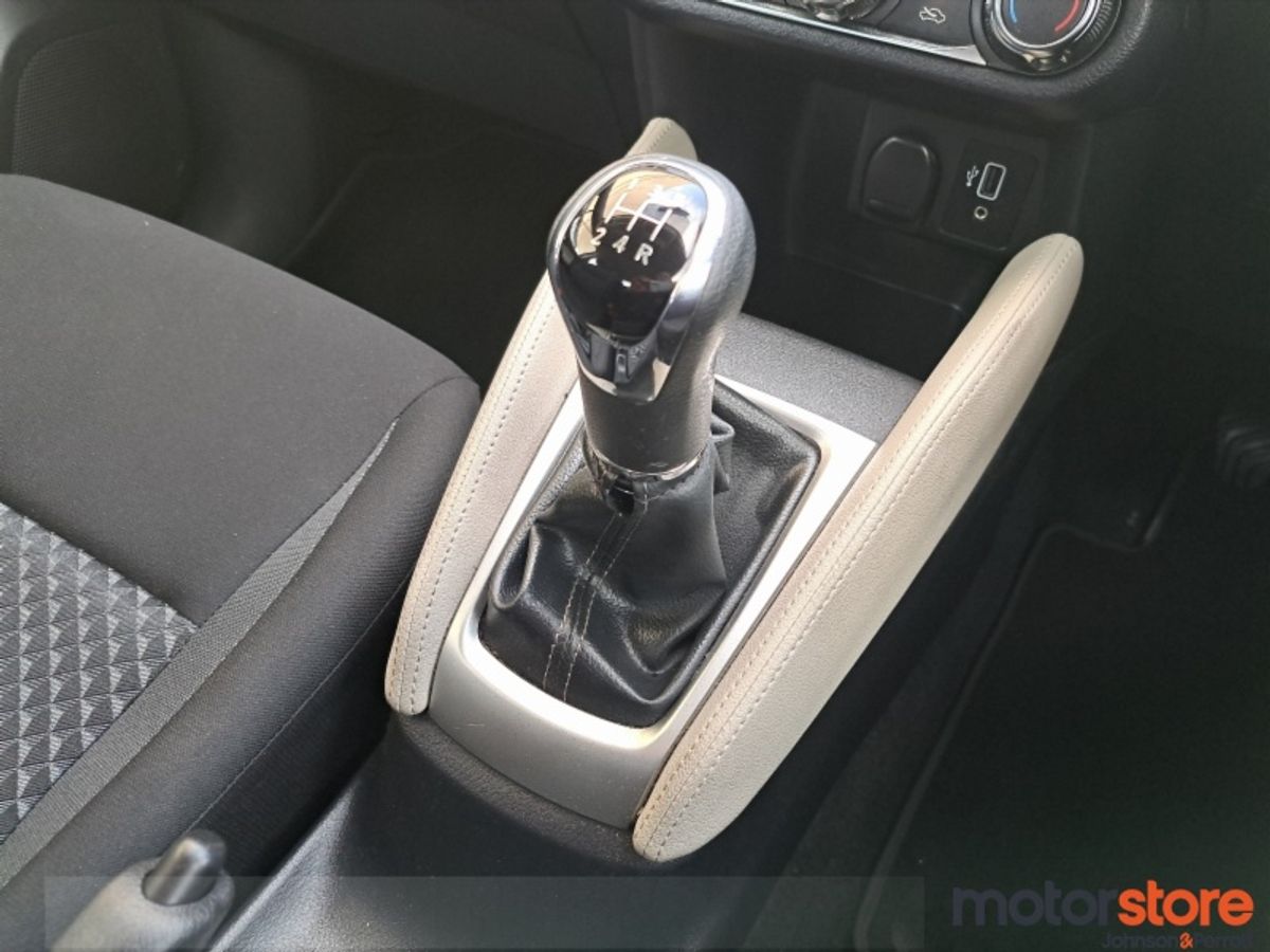 Nissan Micra SV LIKE NEW CONDITION