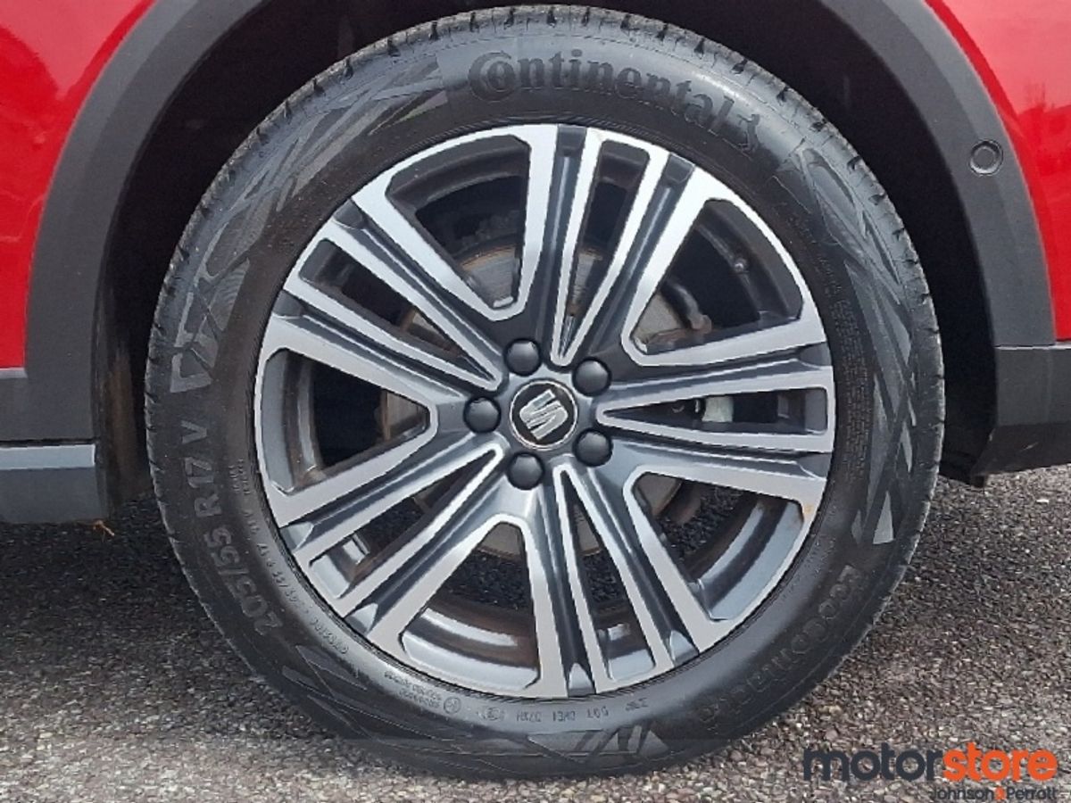 SEAT Arona 1.0TSI 110hp Xcellence *TINY MILEAGE*