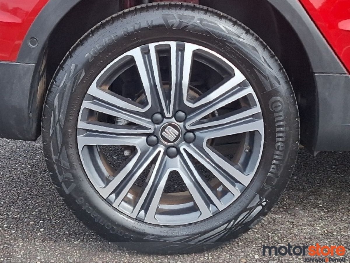 SEAT Arona 1.0TSI 110hp Xcellence *TINY MILEAGE*