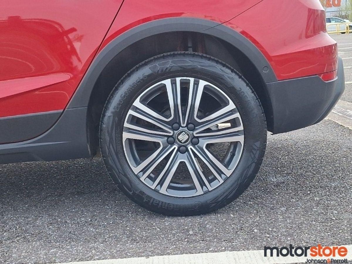 SEAT Arona 1.0TSI 110hp Xcellence *TINY MILEAGE*