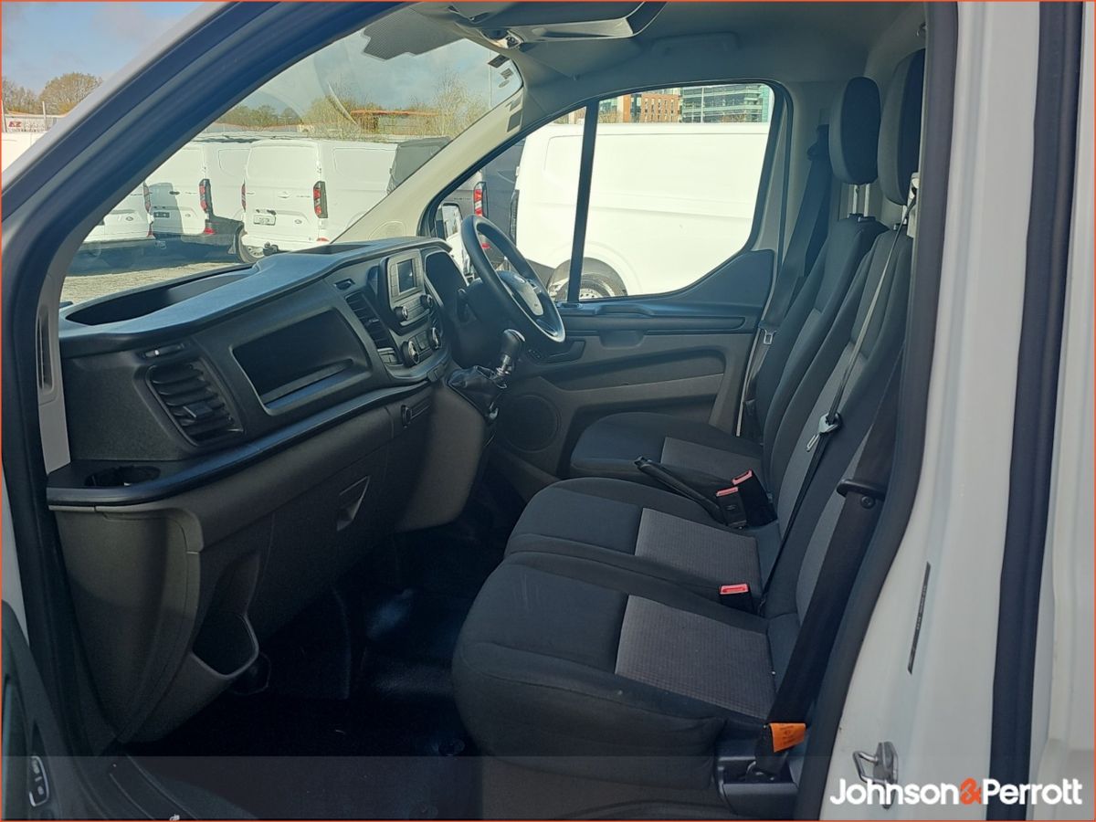 Ford Transit Custom High Roof Leader