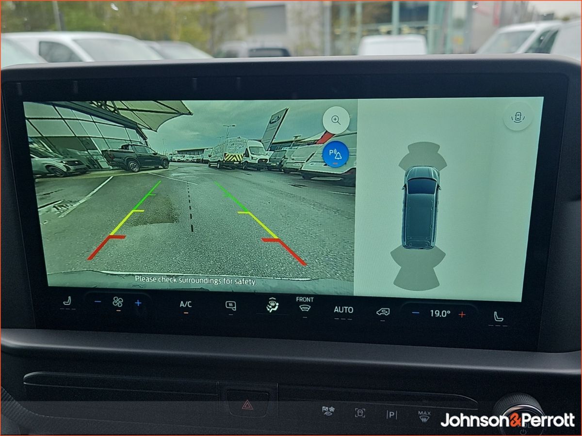 Ford Transit Custom Trail Medium Wheelbase