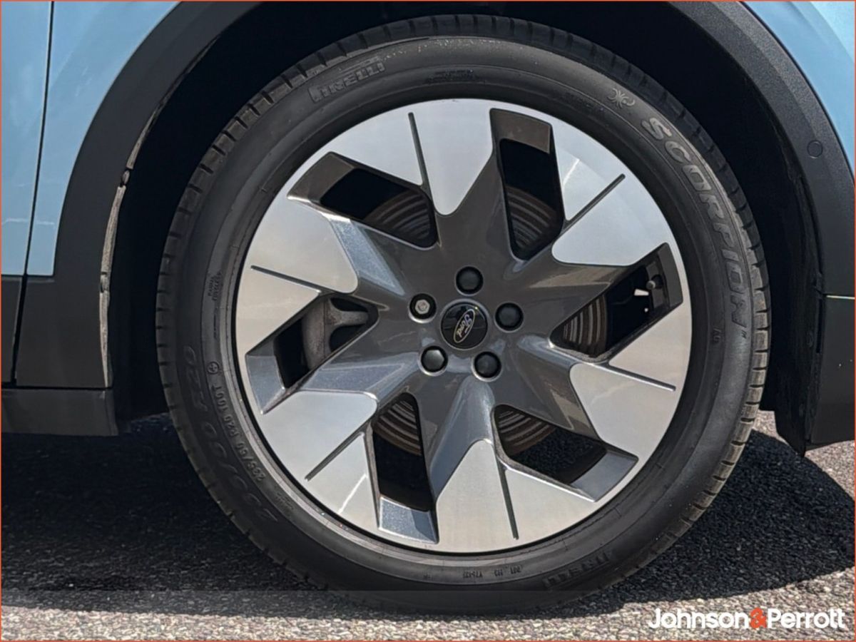 Ford Explorer Premium 77kWh Extended Range RWD