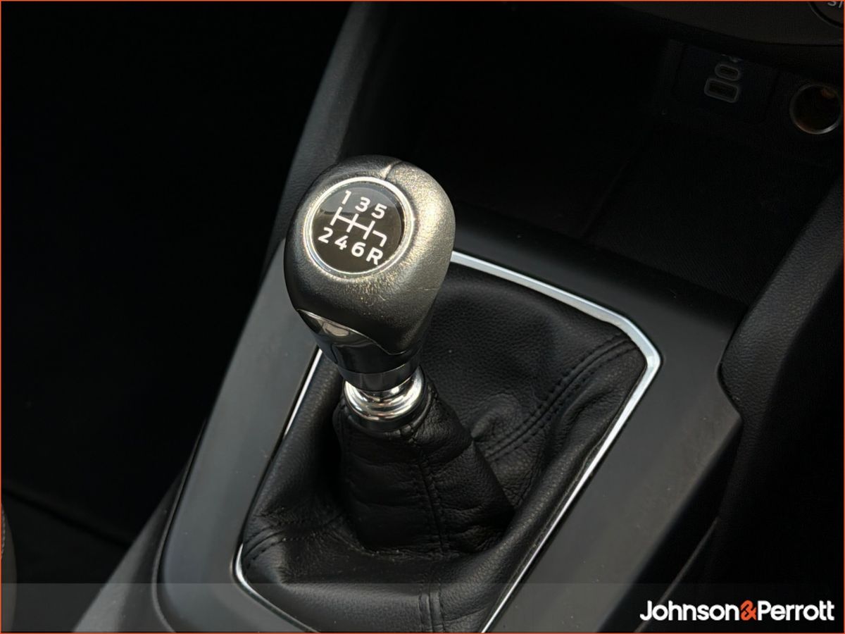 Ford Focus 1.0L Petrol Manual I ONLY €76 PER WEEK