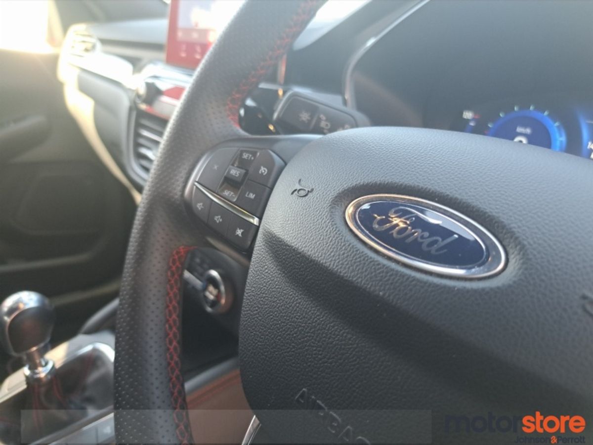 Ford Kuga 1.5 EcoBlue 120PS ST-Line