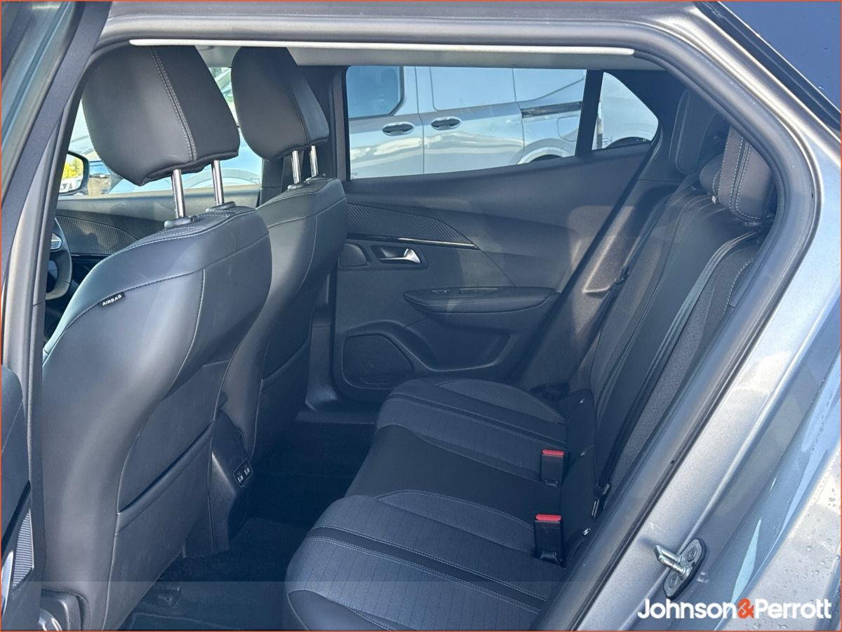 Peugeot 2008 1.2 Puretech 100bhp Allure