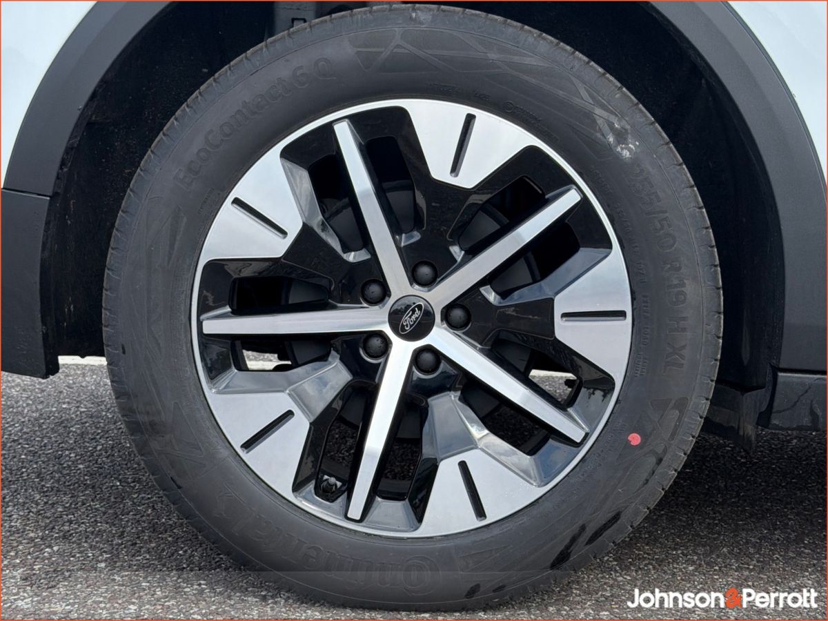 Ford Explorer Select 77kwh Commercial