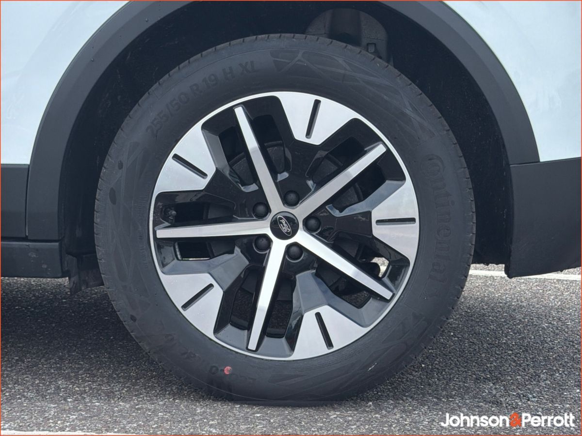 Ford Explorer Select 77kwh Commercial