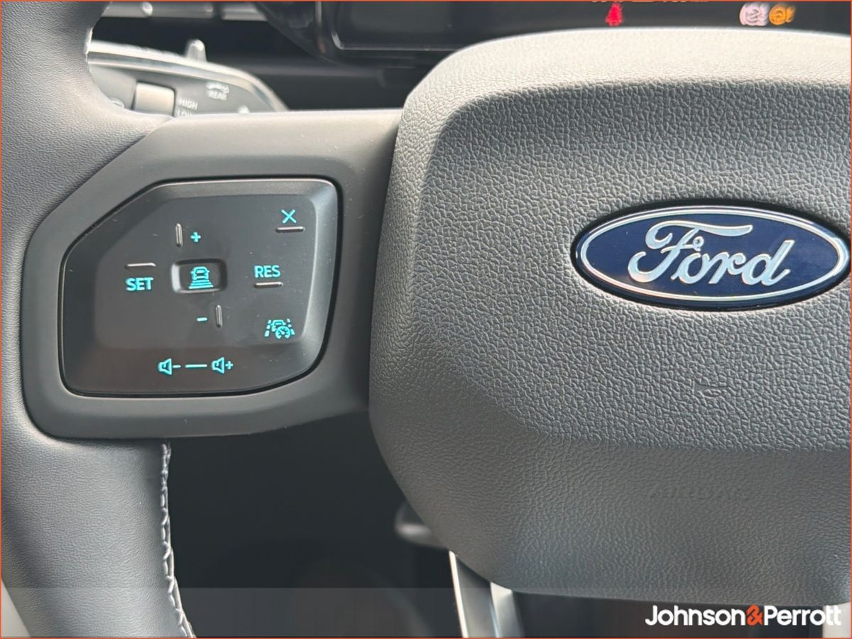 Ford Explorer Select 77kwh Commercial