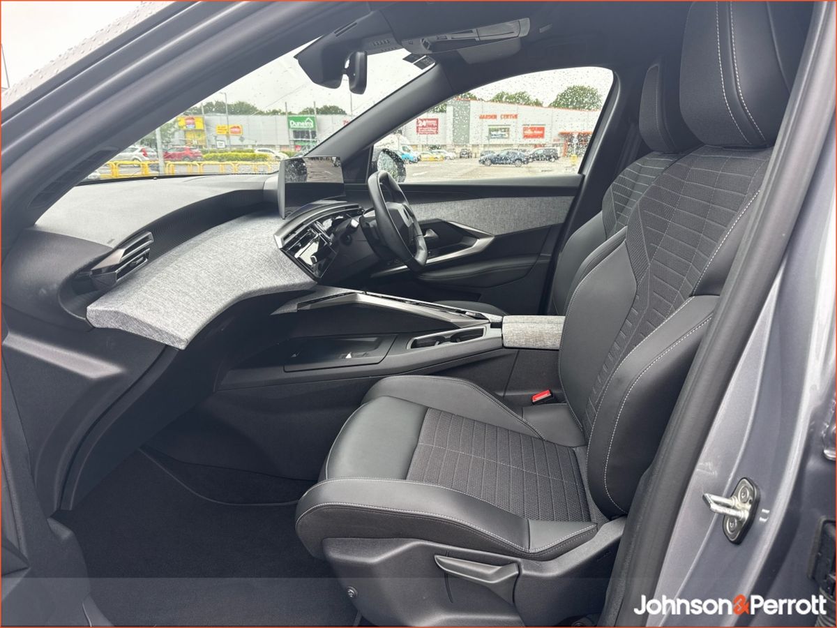Peugeot 3008 Allure 1.2 Hybrid I LOW MILEAGE