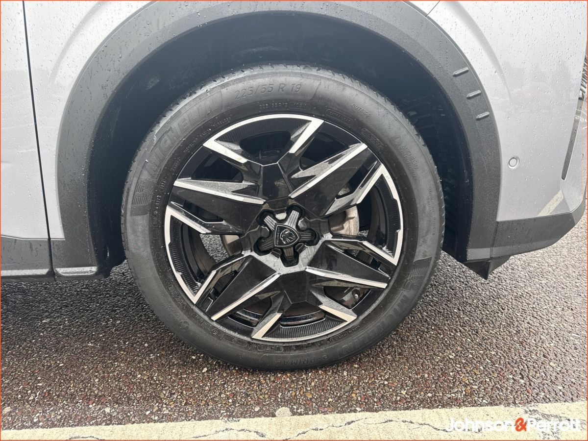 Peugeot 3008 Allure 1.2 Hybrid I LOW MILEAGE
