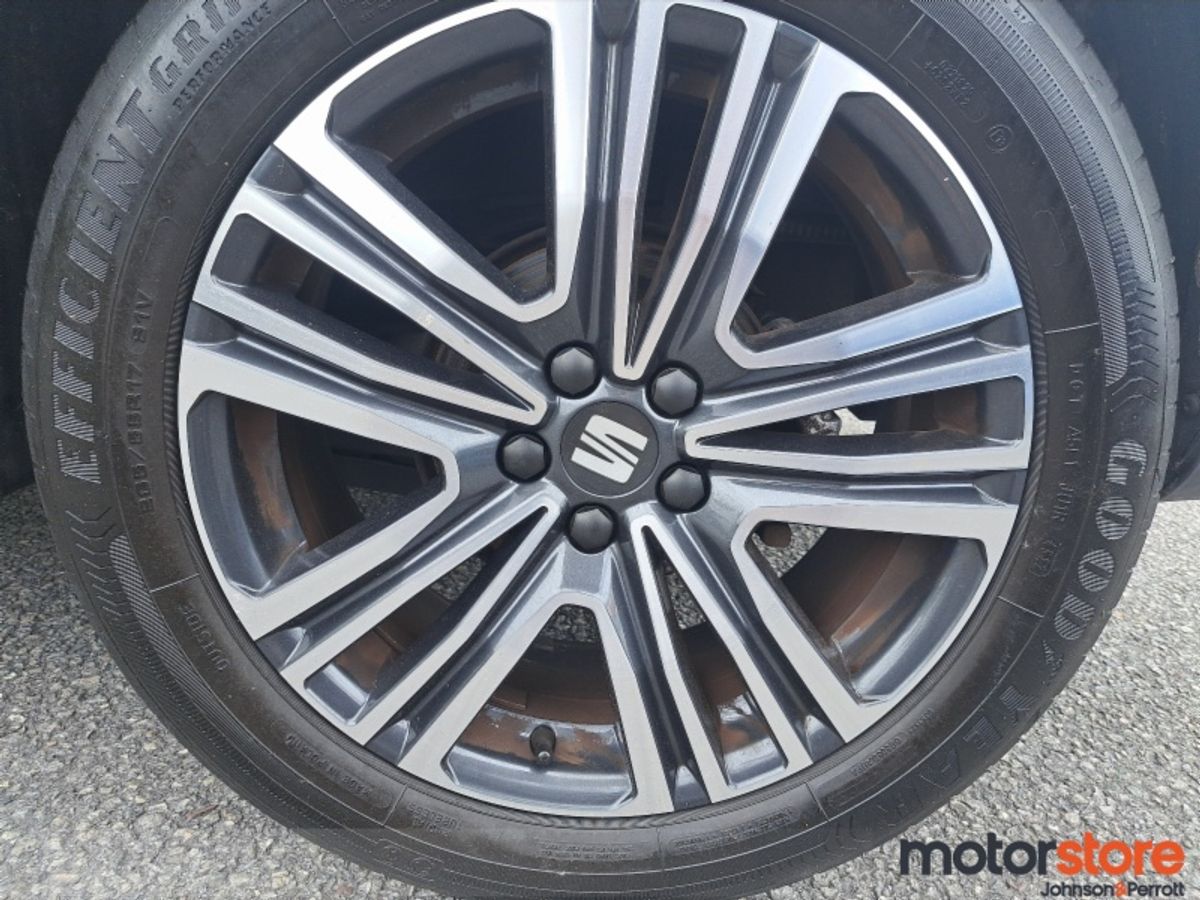 SEAT Arona SE+ 1.0TSI Manual I LOW MILEAGE
