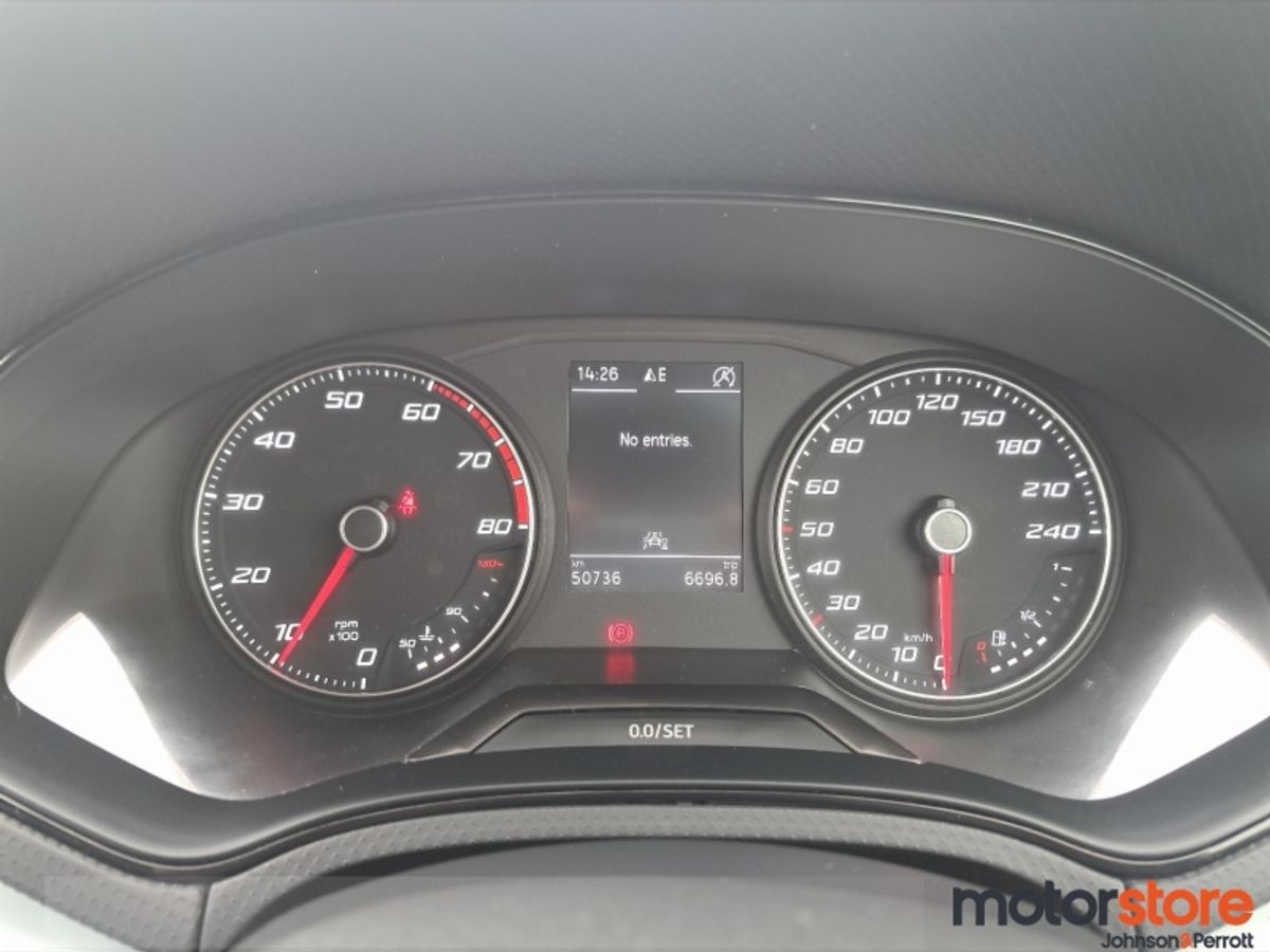 SEAT Arona SE+ 1.0TSI Manual I LOW MILEAGE