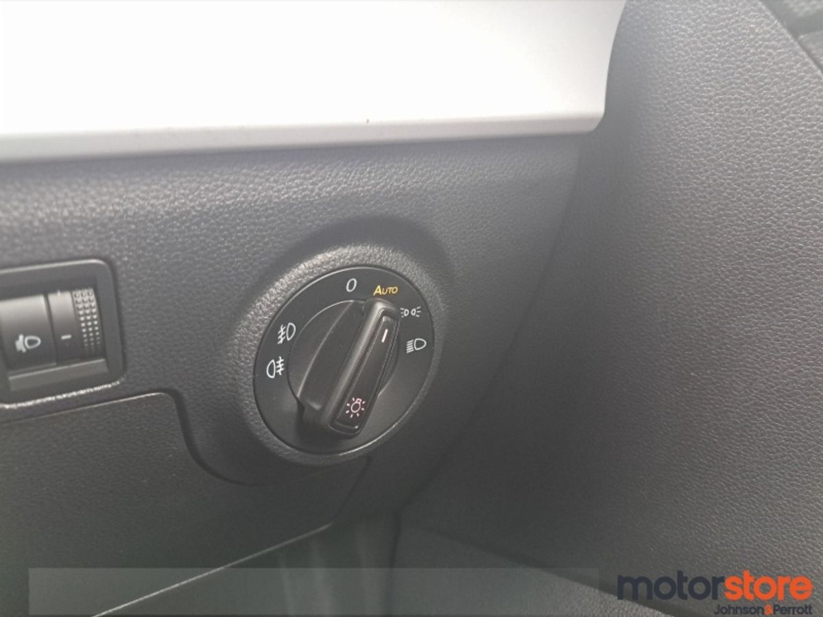 SEAT Arona SE+ 1.0TSI Manual I LOW MILEAGE