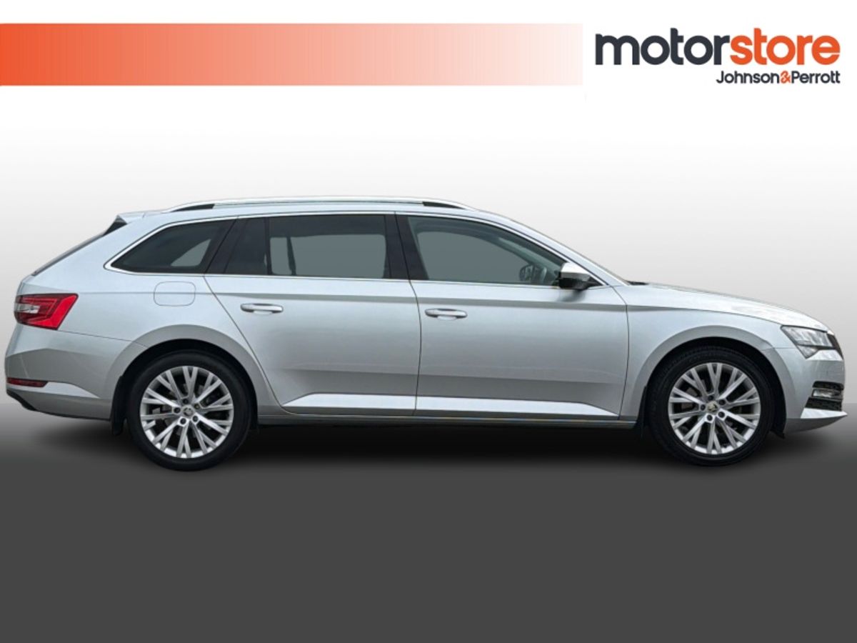 Skoda Superb Style 2.0 Diesel AUTO I LOW MILEAGE! 