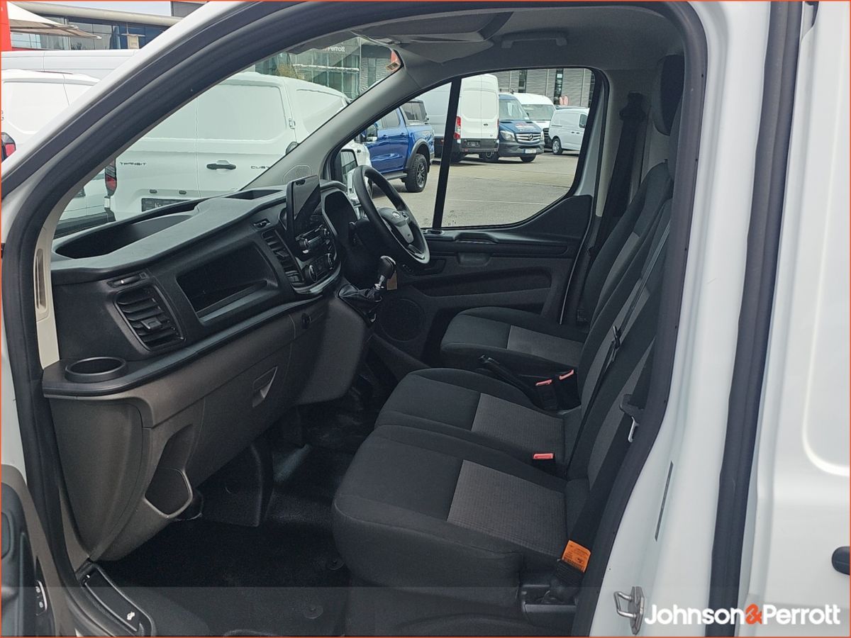 Ford Transit Custom Long Wheelbase Trend