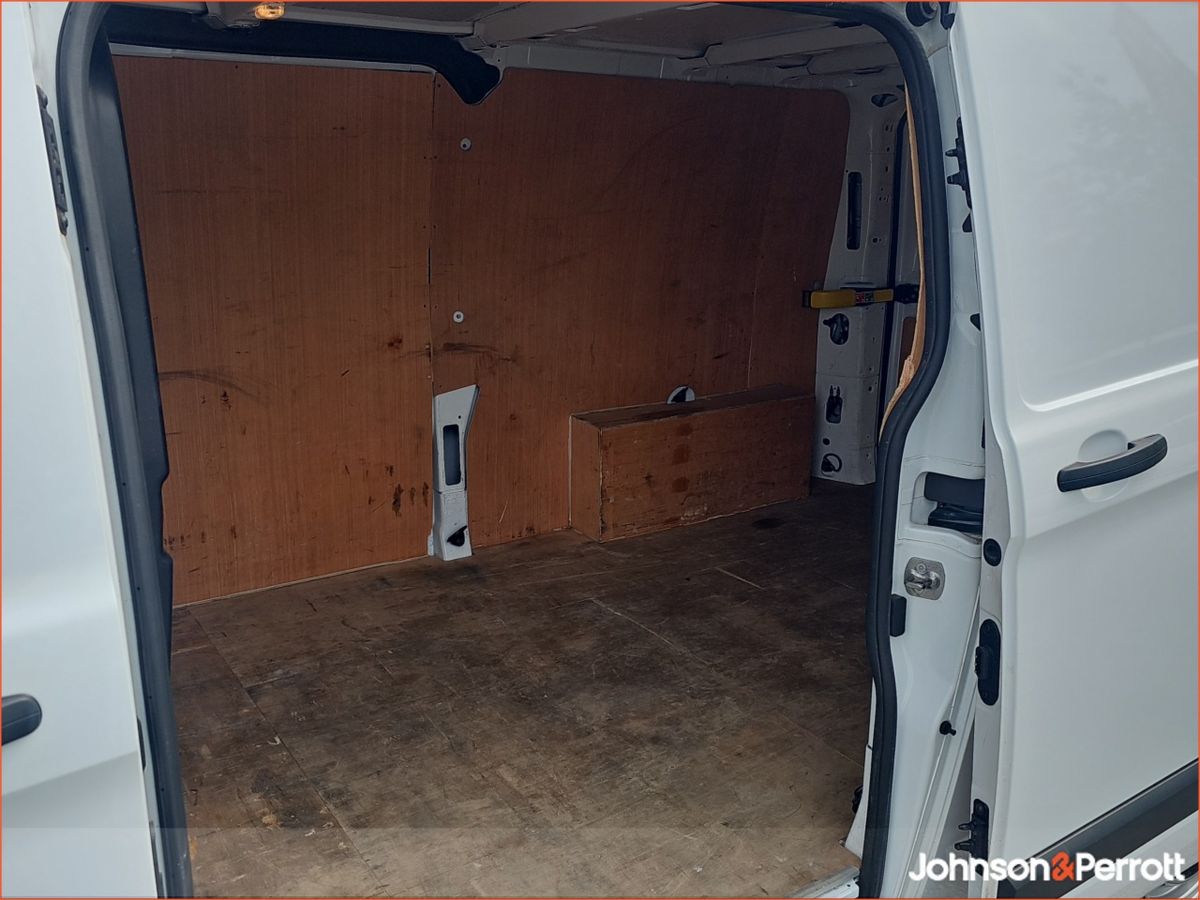Ford Transit Custom Long Wheelbase Trend