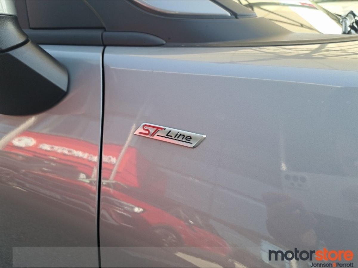 Ford Puma 1.0 MHEV ST Line Automatic I DEMO MODEL