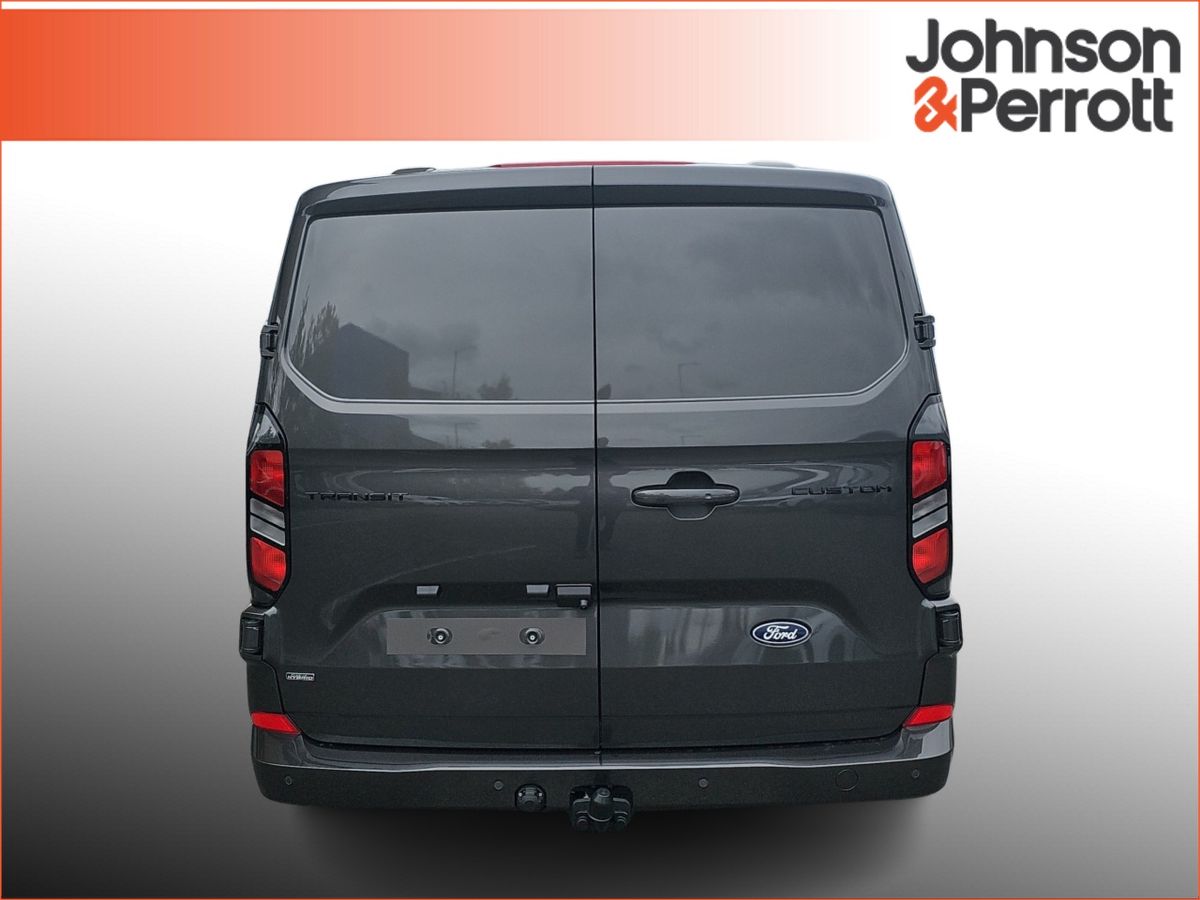 Ford Tourneo Custom Limited PHEV Long Wheelbase