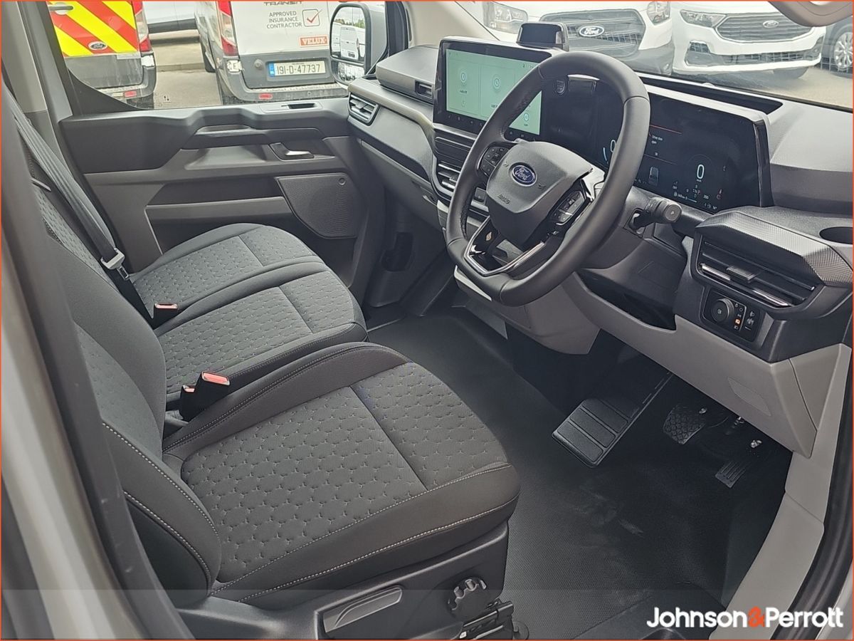 Ford Transit Custom Limited 170PS Long Wheelbase